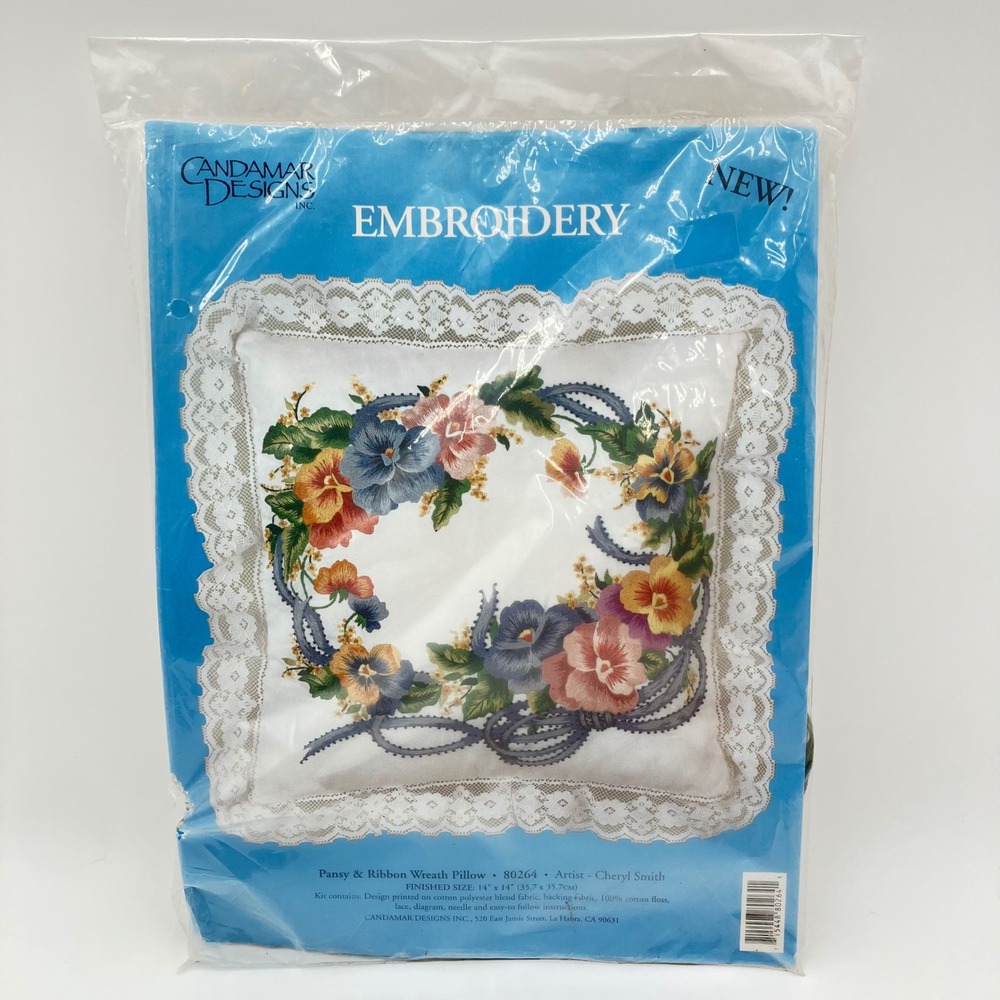 Vtg Candamar Designs Pansy & Ribbon Floral Wreath Pillow Embroidery Kit Needle